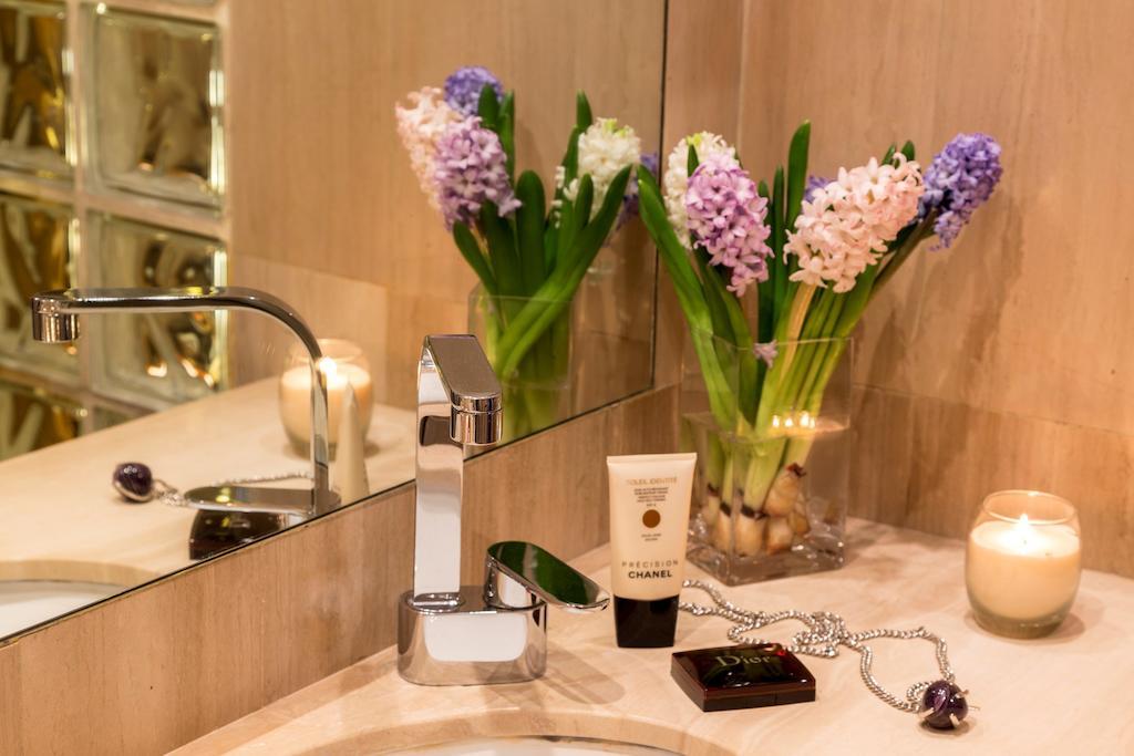 Apartamentos La Casa De Les Lletres Barcelona Phòng bức ảnh