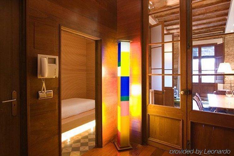 Apartamentos La Casa De Les Lletres Barcelona Phòng bức ảnh